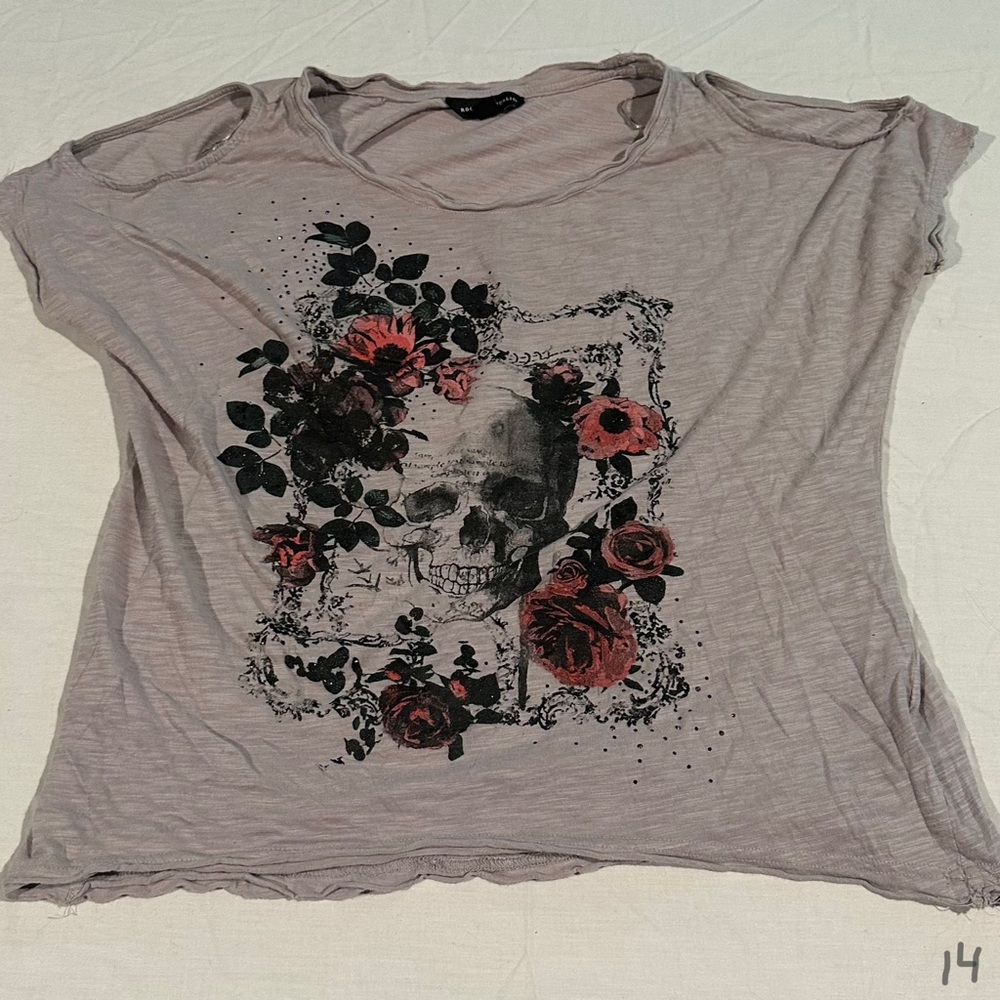 Gray graphic tee | Rock & Republic | Small